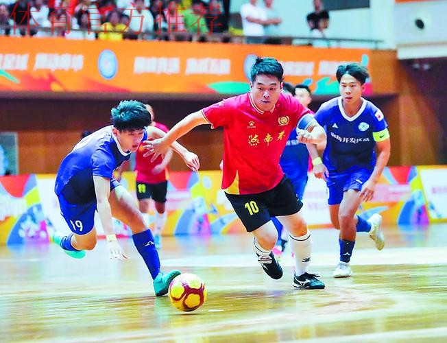 今日五人制赛场的垫场赛小球员 明日中国足球的未来希望 今日五人制赛场的垫场赛小球员 明日中国足球的未来希望